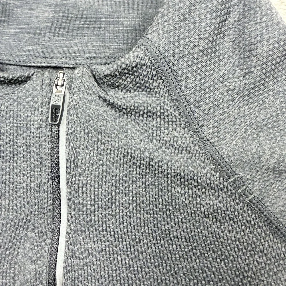Lululemon Metal Vent Tech 1/2 Zip 2.0 Deep Coal / Black Men's Medium M Stretch